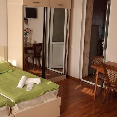 Tamara'S Apartament In Avlabari Тбилиси Экстерьер фото